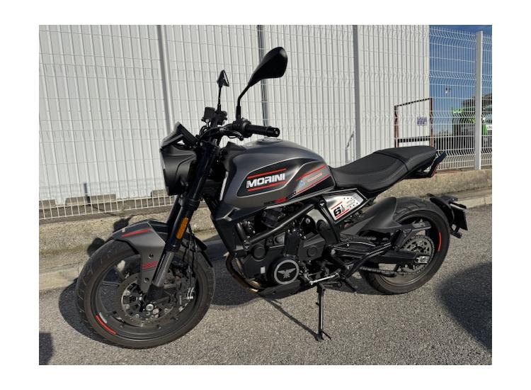 MOTO MORINI SEIEMMEZZO STR 650
