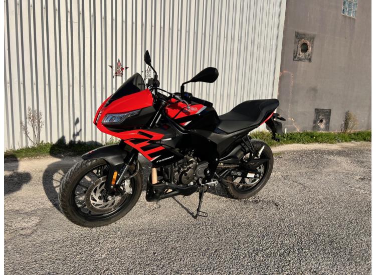 APRILIA TUONO 125 ABS