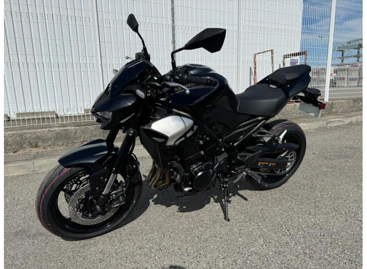KAWASAKI Z 900
