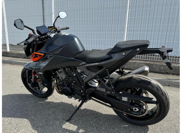 KTM 990 DUKE