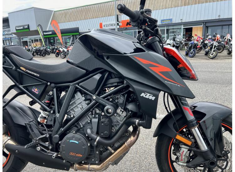 KTM 1290 SUPER DUKE R