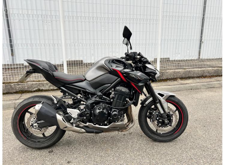 KAWASAKI Z 900