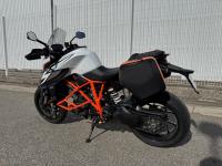 KTM 1290 SUPER DUKE R