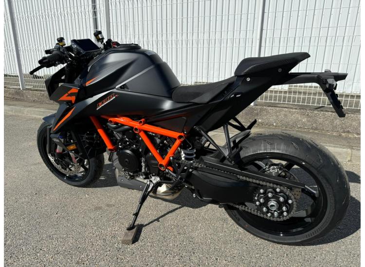 KTM 1390 SUPER DUKE R EVO