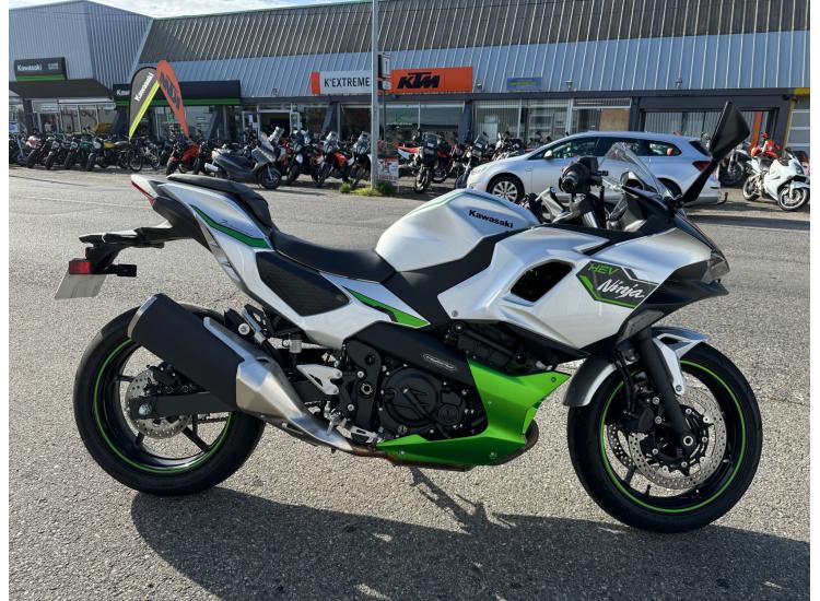 KAWASAKI Z7 hybrid