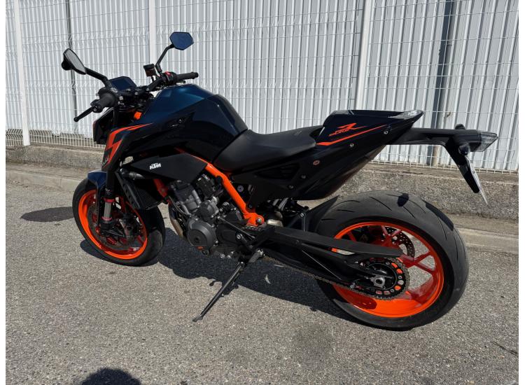 KTM 890 DUKE R