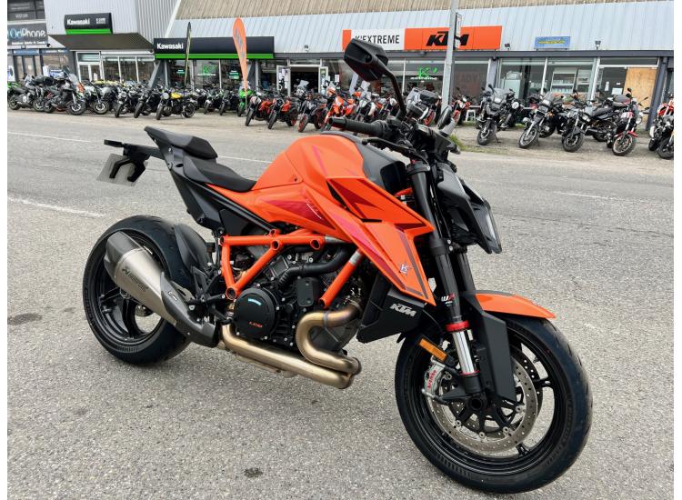 KTM 1390 SUPER DUKE R