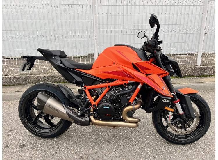 KTM 1390 SUPER DUKE R