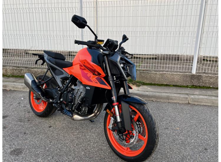 KTM 990 DUKE