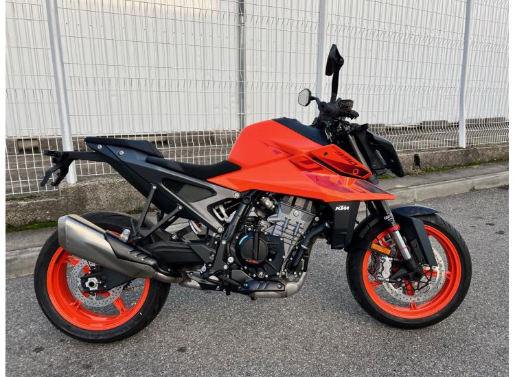 KTM 990 DUKE