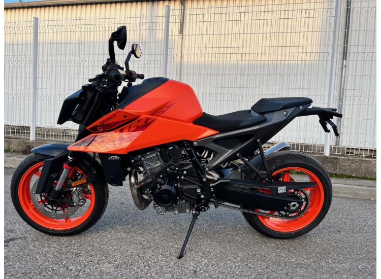 KTM 990 DUKE